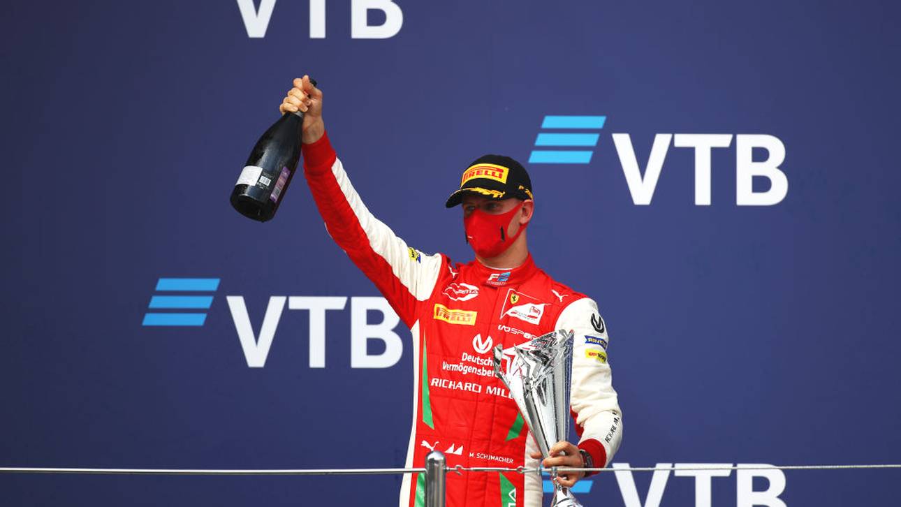 Schumacher gewinnt Formel-2-Titel