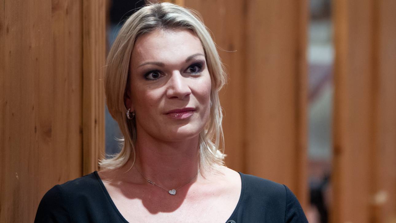 Höfl-Riesch kritisiert Ski-Damen
