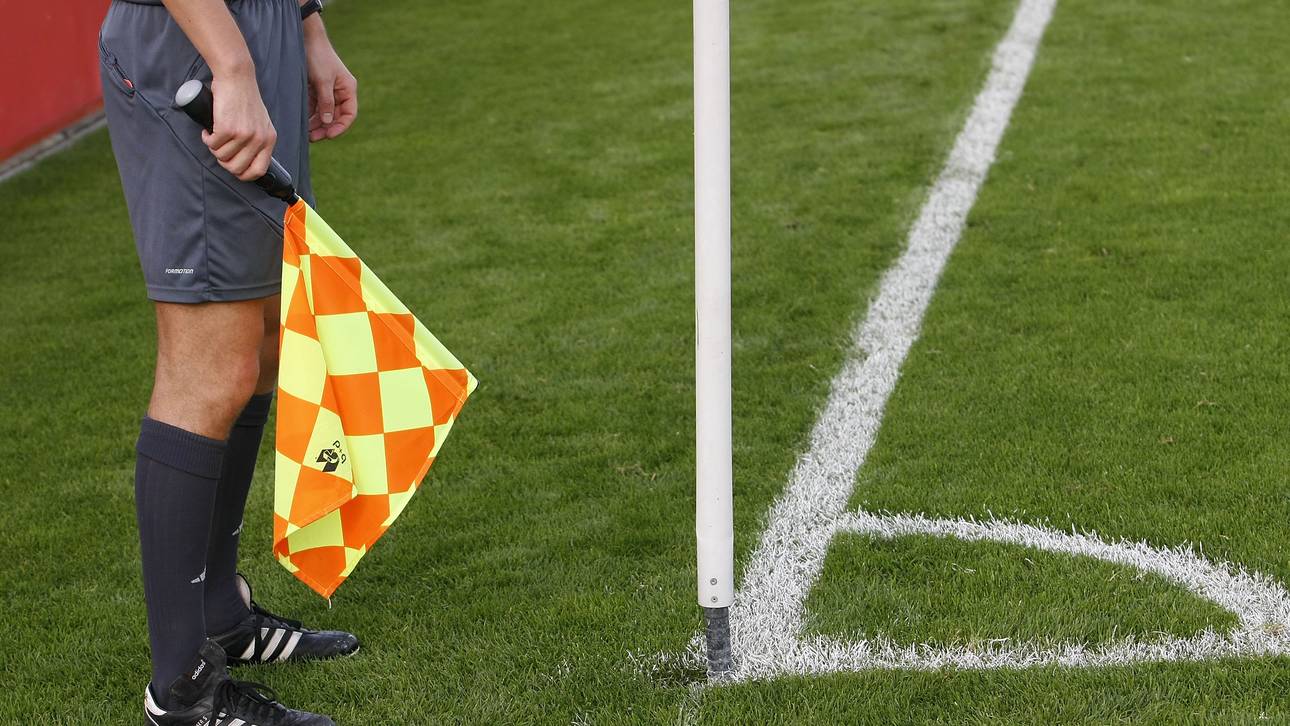 Schiri-Attacke: Spieler suspendiert