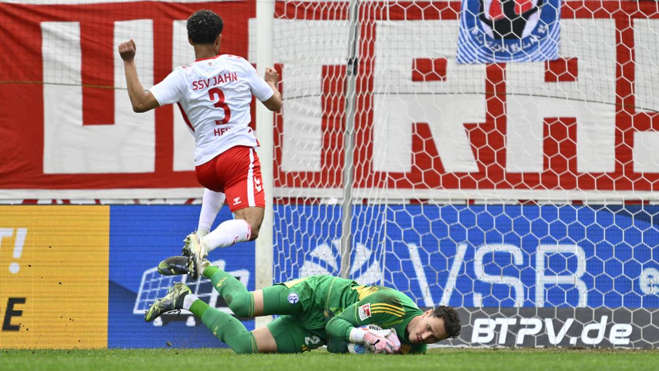 Schalke-Torwart Justin Heekeren patzte beim 0:1