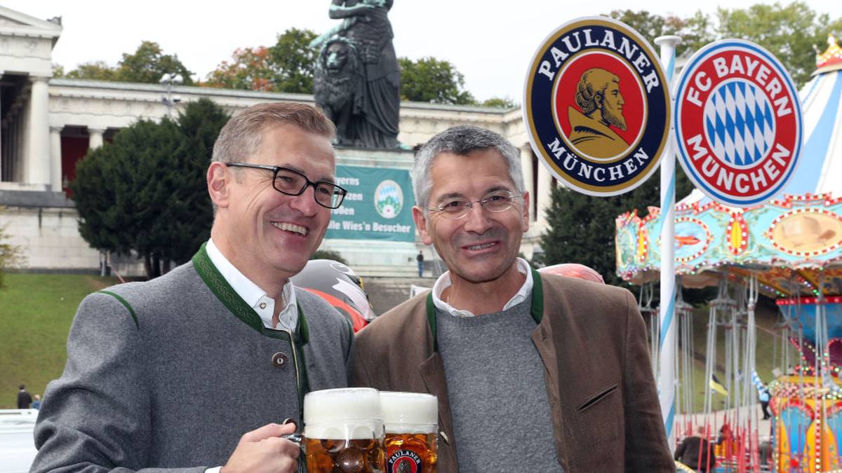 Noch zwei Lenker beim deutschen Rekordmeister unter sich: Finanzchef Jan-Christian Dreesen (l.) und Herbert Hainer, designierter Klubpräsident und Nachfolger von Uli Hoeneß