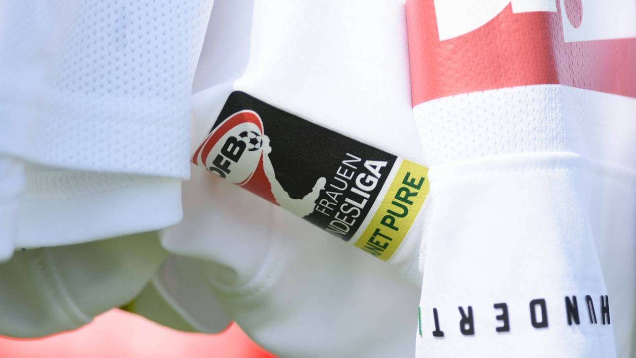 Fußballerinnen mit Waffe bedroht?