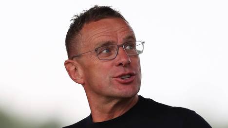 Ralf Rangnick wird aktuell beim DFB und beim FC Schalke 04 heiß gehandelt. Welche der beiden Rollen sollte er favorisieren?