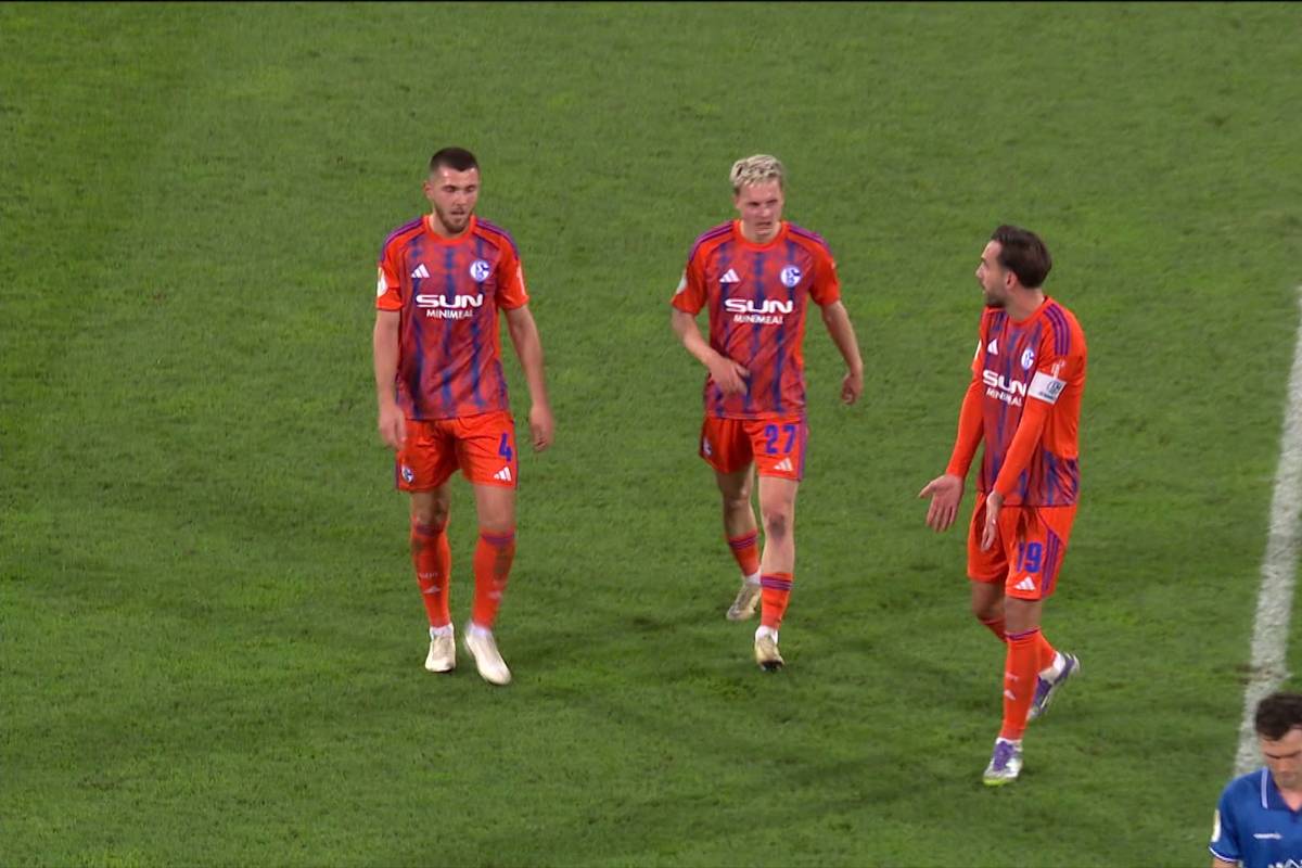 Schalkes Höhenflug endet mit krachender Pokal-Klatsche