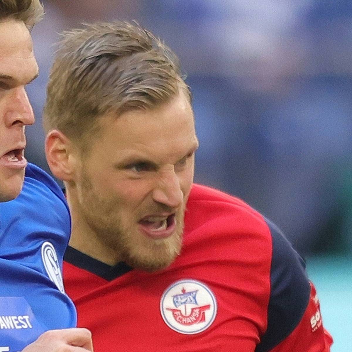 Fußball-Zweitligist Hansa Rostock und Mittelfeldspieler Hanno Behrens gehen getrennte Wege.