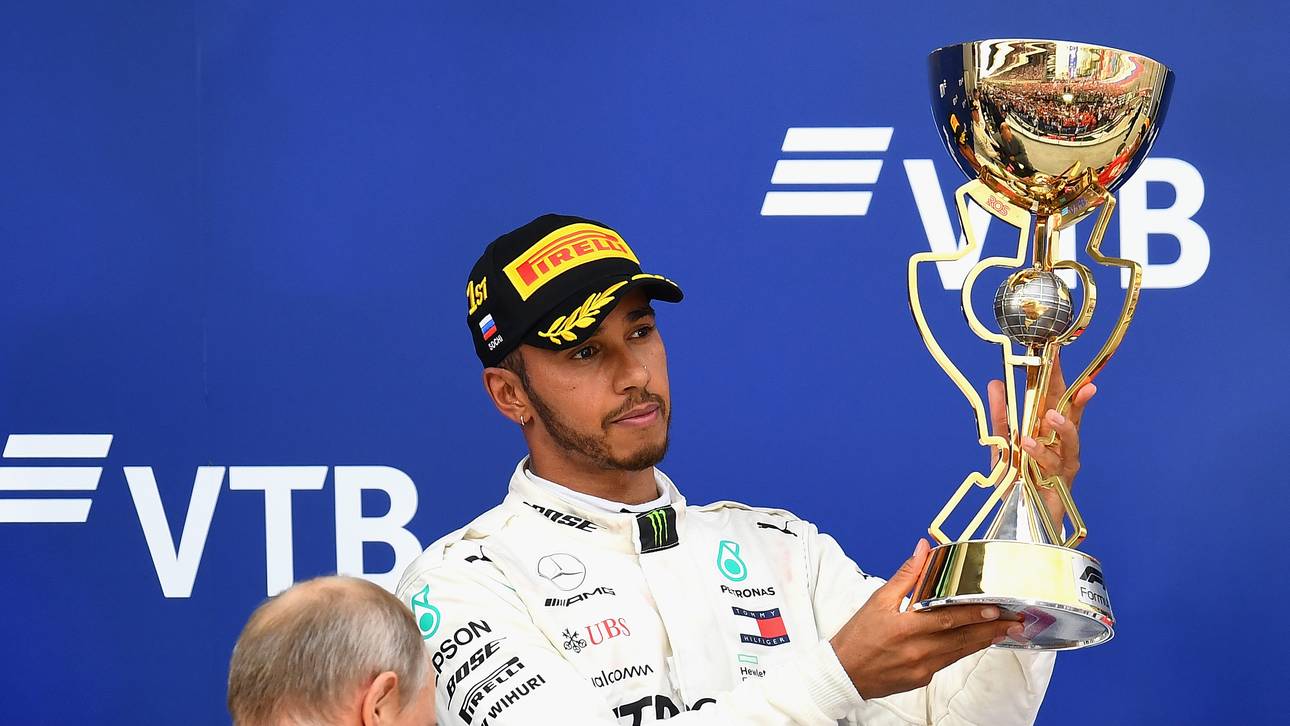 Hamilton knackt magische Marke