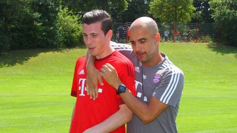 Pierre-Emile Hojbjerg (l.) und Pep Guardiola arbeiteten beim FC Bayern zusammen