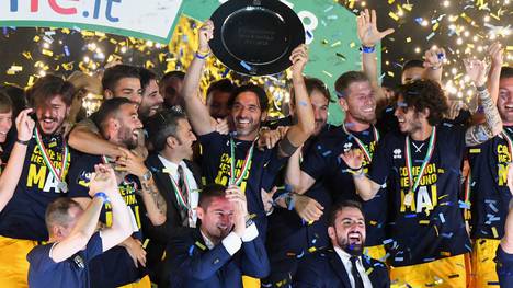 Die Spieler von Parma Calcio dürfen nach der Meisterschaft in der kommenden Saison in der Serie A antreten