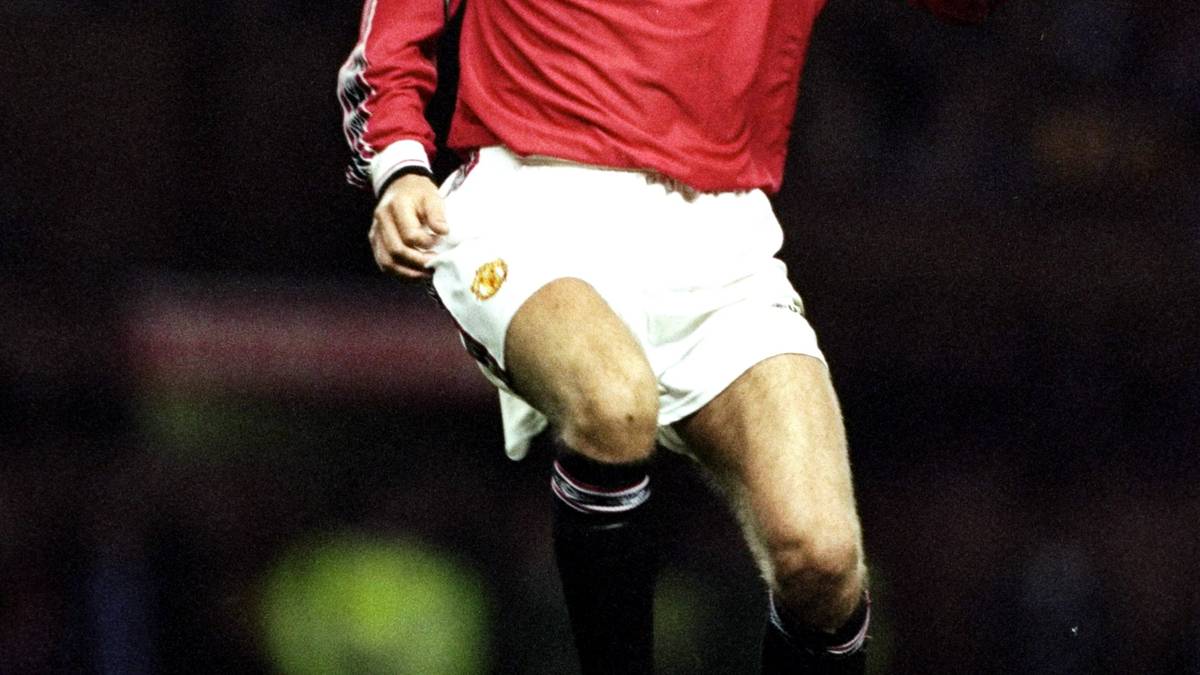 Vor allem mit seiner Schusstechnick verzückte "Becks" die Fans der Red Devils. 2011 kehrte er für das Abschiedsspiel von Gary Neville nochmals an seine alte Wirkungsstätte zurück