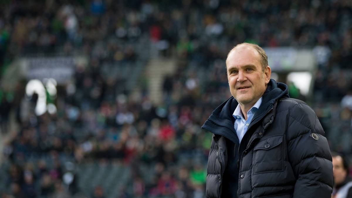 1. FC Köln: Jörg Schmadtke. Geschäftsführer Sport. Seit Juli 2013, Vertrag 2023. Bildet mit Trainer Peter Stöger ein starkes Führungs-Duo. Hat viel Ruhe in den "Karnevalsverein" gebracht. Unter seiner Regie zog der FC erstmals seit 25 Jahren in den Europacup ein