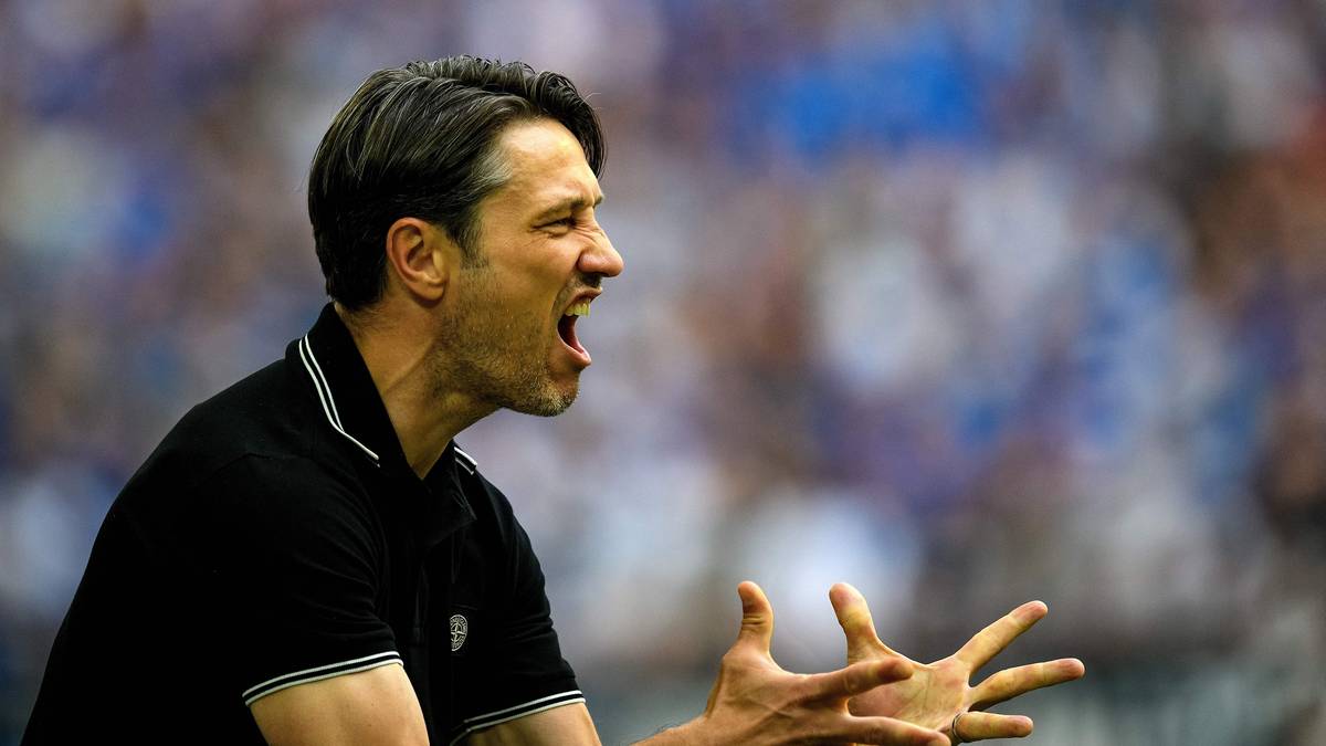 Auch für Niko Kovac ist es ein Abschied, denn der Kroate verlässt Frankfurt in Richtung Bayern. Will daher unbedingt mit einem Erfolgserlebnis gehen. Doch die stark sinkende Formkurve der Eintracht seit der Bekanntgabe seines Wechsels nach München spricht dagegen. Punkt für Bayern - 10:4