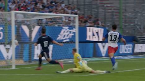 Der HSV verliert das dritte Testspiel in Folge - gegen Olympique Lyon setzt es für die Mannschaft von Merlin Polzin eine 0:4-Pleite, die Schwächen in der Abwehr offenbart. Für Bayern-Leihgabe Daniel Peretz ist es ein misslungenes Debüt.