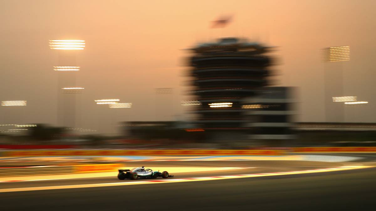Der 978. Grand Prix der Formel-1-Geschichte war ein prickelnder. An Spannung hat es wirklich nicht gemangelt. Der Zauber des Flutlichts von Bahrain ist aber schon bald Geschichte, denn bereits kommendes Wochenende geht’s in Schanghai weiter!