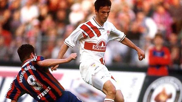 In der Saison 1995/1996 wird Bobic mit 17 Treffern Bundesliga-Torschützenkönig