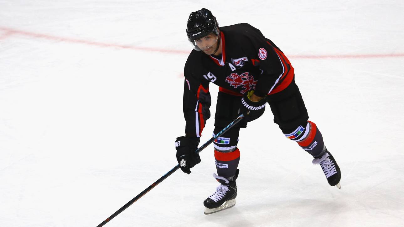 DEG verlängert mit Oldie Collins