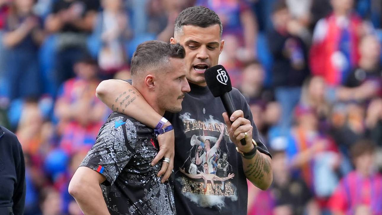 Granit Xhaka (r.) sprach bei der Verabschiedung seines Bruders Taulant über eine mögliche Rückkehr zum FC Basel