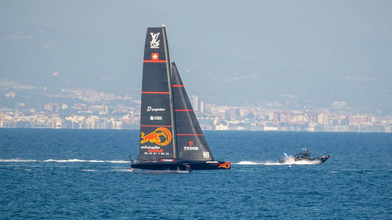 Alinghi verpatzt Auftakt vor Barcelona