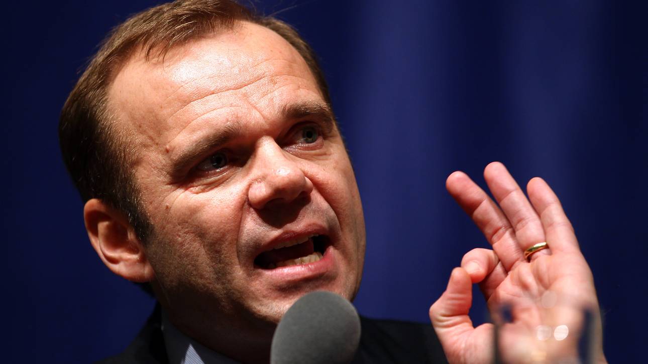 Ex-Klubchef kritisiert HSV-Führung