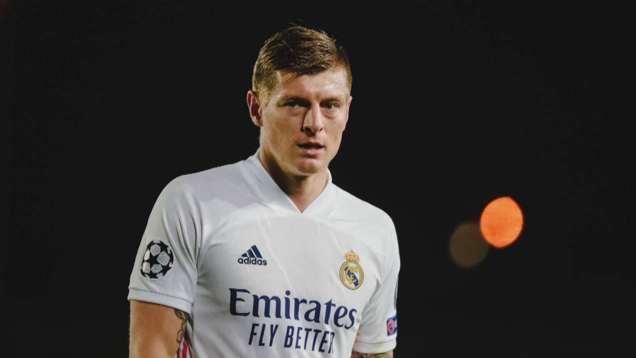 Newsflash: Toni Kroos verrät Details über seinen Abgang vom FC Bayern 2014