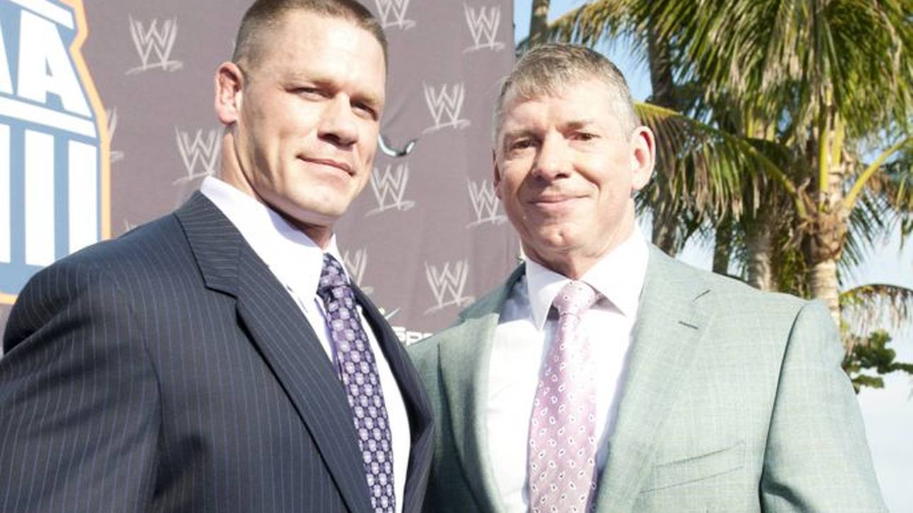 Fragwürdige Aussagen: Cena irritiert