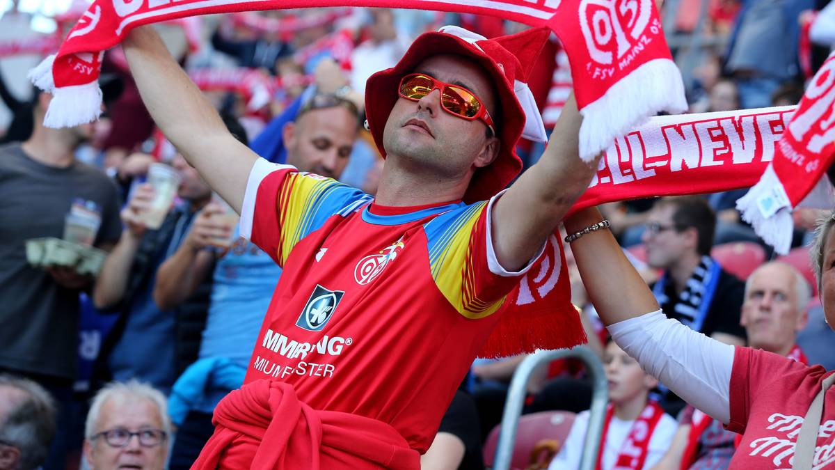 OHNE PLATZIERUNG - FSV MAINZ 05: Die Rheinhessen machten keine Angaben über verkaufte Dauerkarten