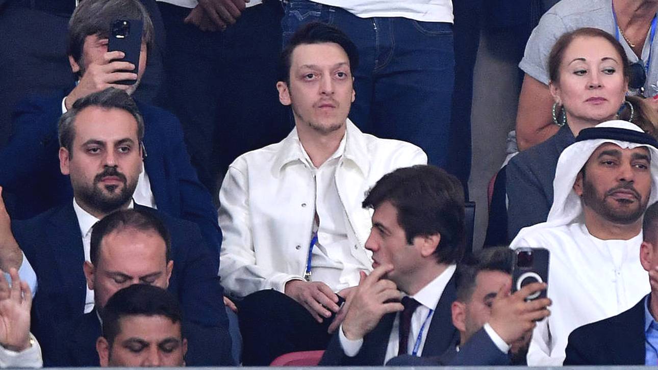 Özil postet besondere Botschaft