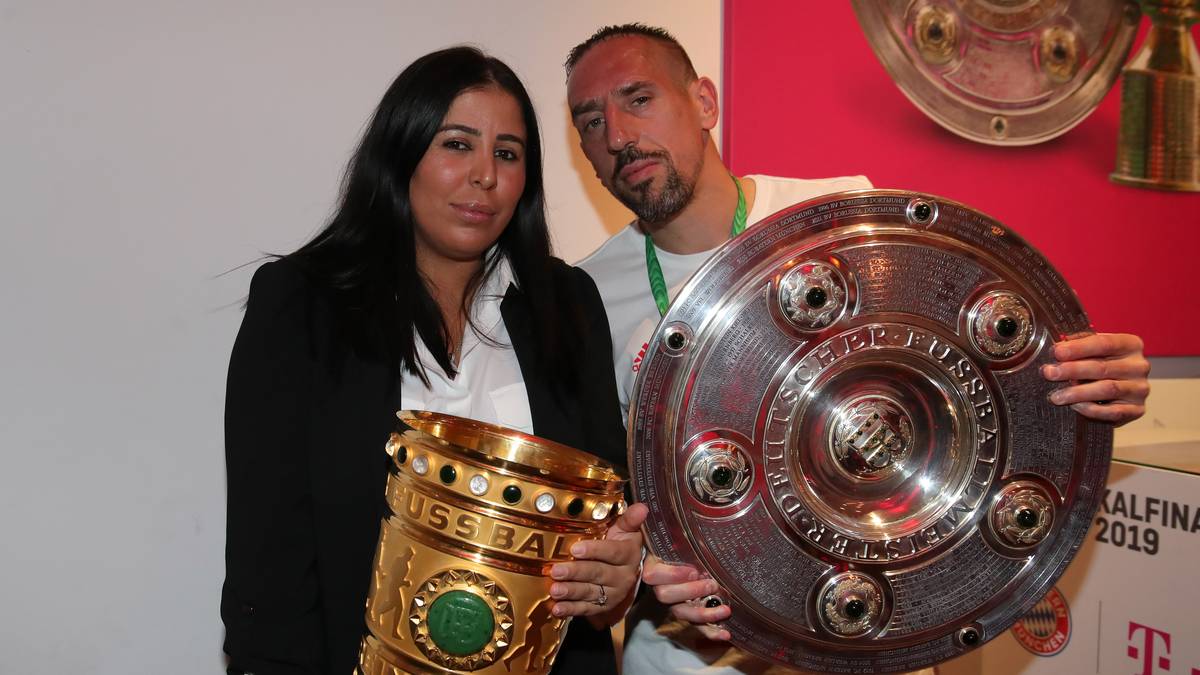 Allein dafür hätte es sich für Franck Ribéry eigentlich schon gelohnt, beim AC Florenz anzuheuern. Überaus prächtige Aussichten für einen 36-Jährigen, der zum Ausklang einer großen Karriere noch ein paar gemütliche Runden in einer der schönsten Städte Europas drehen möchte.