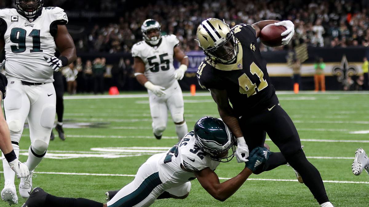 RUNNING BACK: Alvin Kamara geht in seine dritte NFL-Saison, nach 15 Touchdowns 2017 steigerte er sich im vergangenen Jahr auf 18. Auch die erlaufenen Yards erhöhte er von 728 auf 883 im zweiten Jahr. Der 24-Jährige wird weiterhin als Motor der Offensive fungieren, hat dabei jedoch einen neuen Teamkollegen
