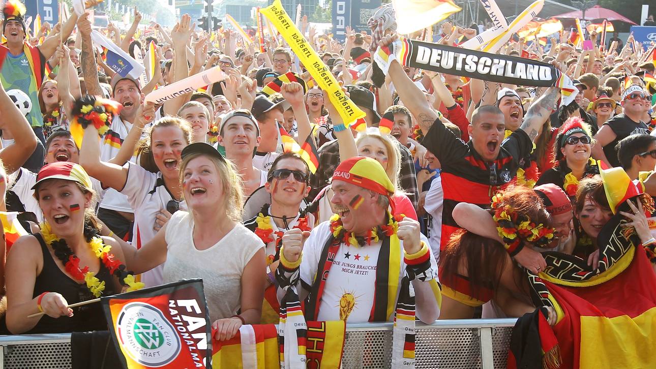 Party auf deutschen Fanmeilen