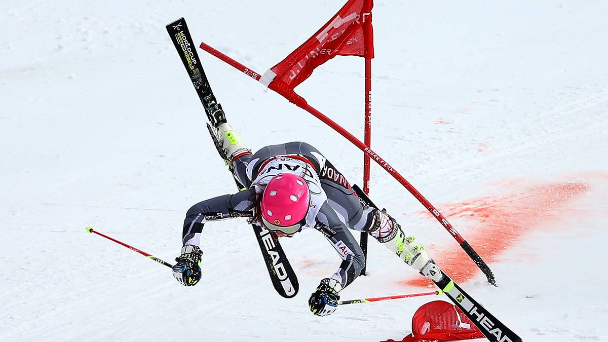 Auch bei den Kanadiern geht es nicht ohne Crash: Candace Crawford geht böse zu Boden