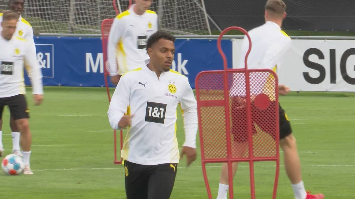Borussia Dortmund: So lief das erste BVB-Training von Donyell Malen