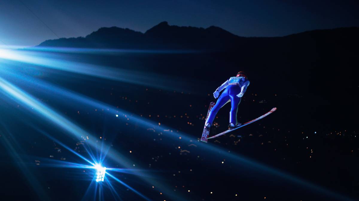 In den vergangenen Jahren war für Paschke immer nach dem Neujahrsspringen in Garmisch-Partenkirchen Schluss. Das Ziel in diesem Jahr: Bis zum letzten Springen in Bischofshofen durchspringen. Sein 12. Platz beim Weltcup-Auftakt in Wisla lässt dabei durchaus hoffen