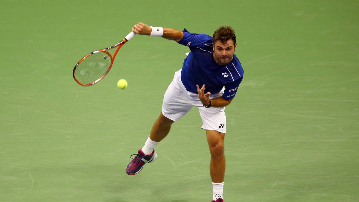 Stan Wawrinka hat anfangs Probleme mit dem Aufschlag. Die Quote der ersten Aufschläge ist bescheiden