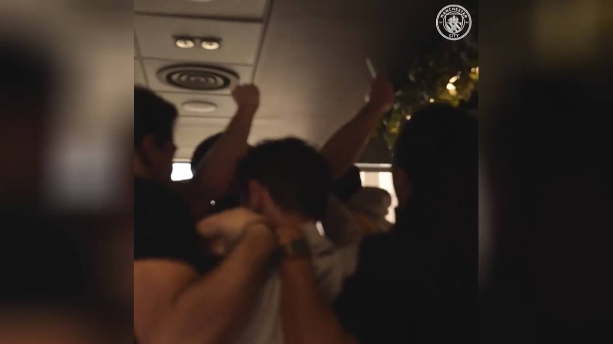 Ekstase pur! Der Moment, als City im Teamhotel Meister wurde