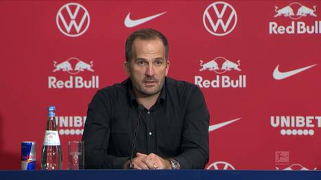 Schalke 04 ist seit 19 Spielen ohne Sieg und dazu noch Tabellenletzter. Zu allem Überfluss verletzte sich noch Nationalspieler Serdar. Manuel Baum hat einiges zu tun.