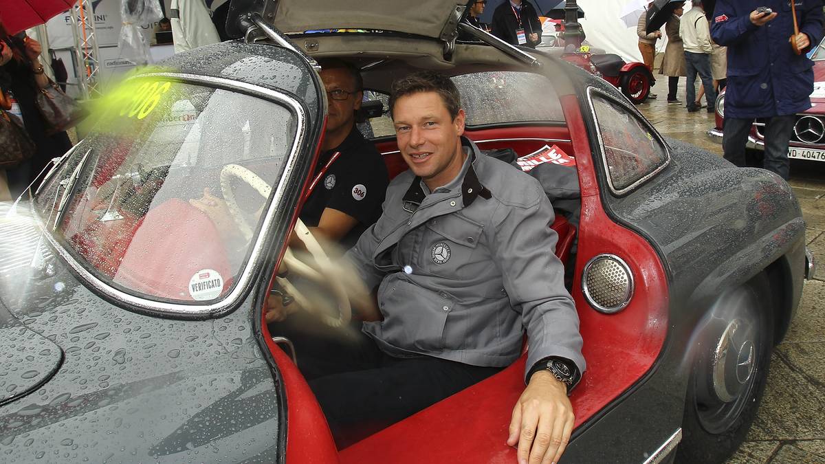Bernd Maylaender ist seit 2000 offizieller Fahrer des Safety Cars der Formel 1, welches aktuell ein Mercedes-AMG GT ist
