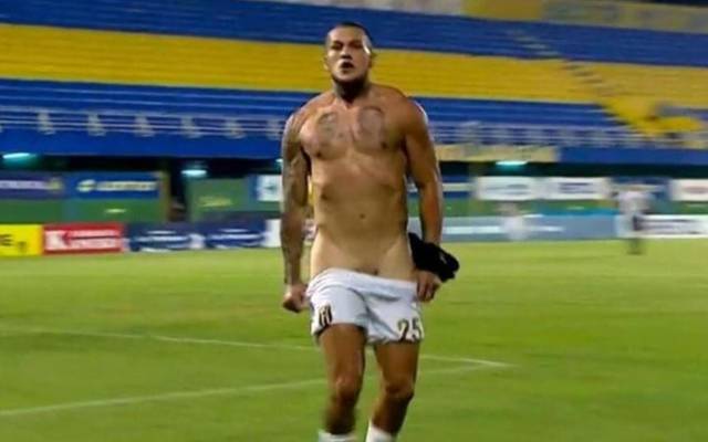 Raul Bobadilla Ex Gladbach Star Sorgt Mit Penis Blitzer Fur Eklat