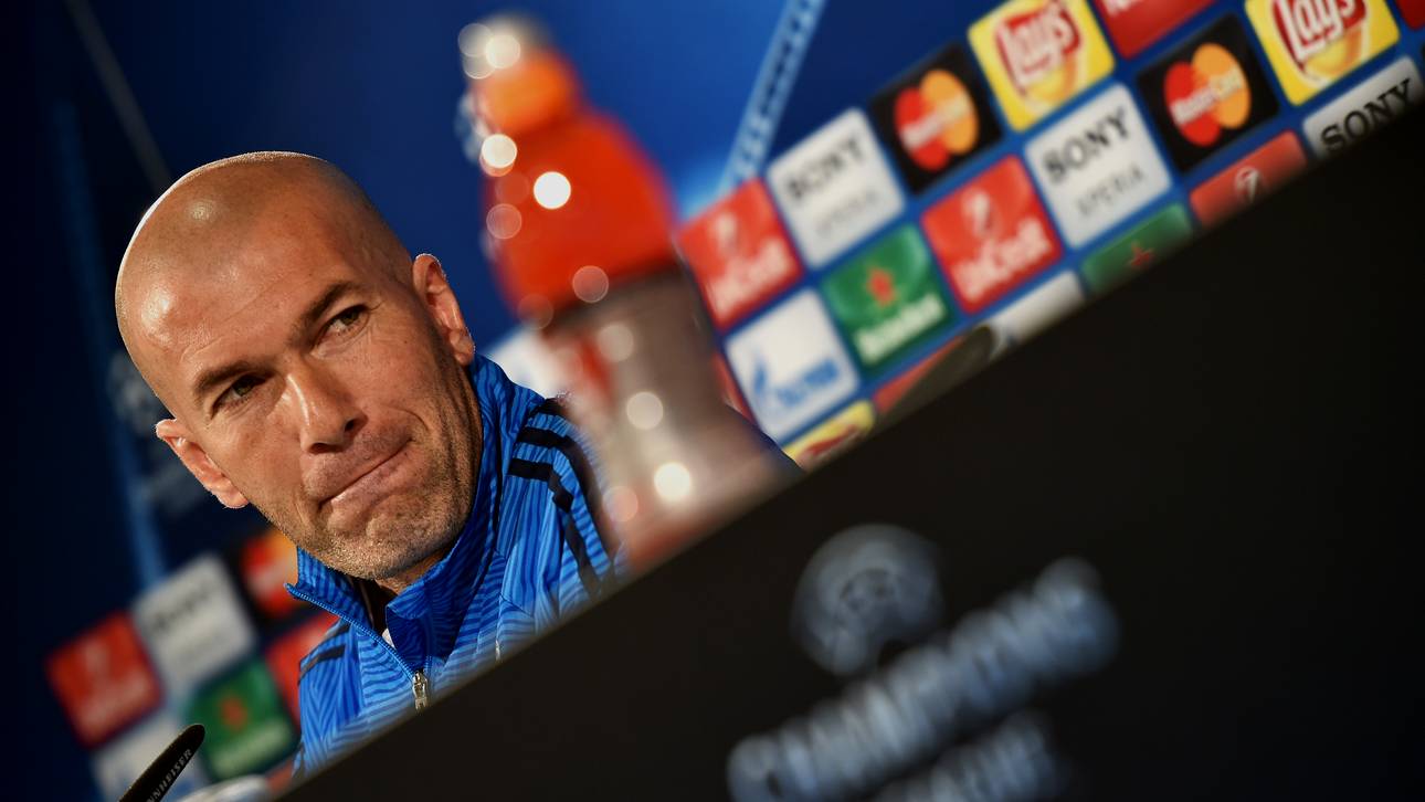 Zidane bei PK im Dunkeln gelassen