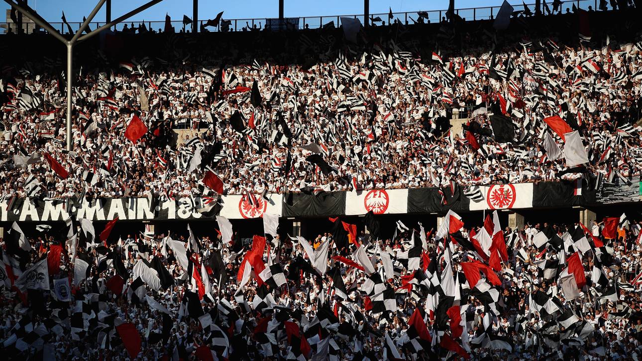 Eintracht startet mit Geisterspiel