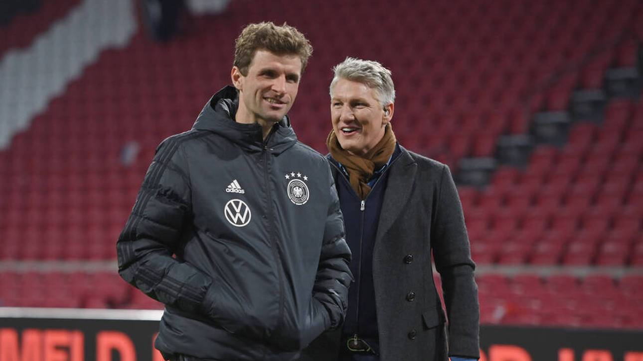 Schweinsteiger foppt Müller