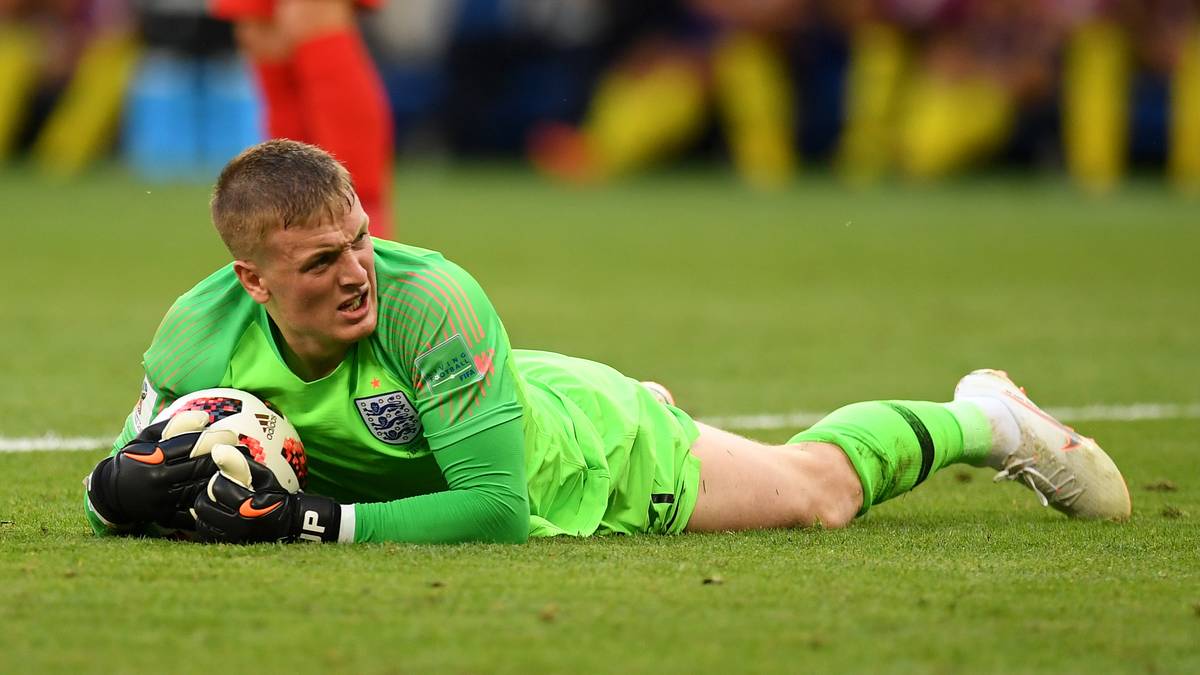 TOR - JORDAN PICKFORD vs. DANIJEL SUBASIC: Gerade mal drei Freundschaftsspiele bestritt der 24-Jährige vor dem Turnier für England und ist dennoch die Nummer eins. Und der Mut wurde belohnt: Die Engländer haben einen echten Rückhalt