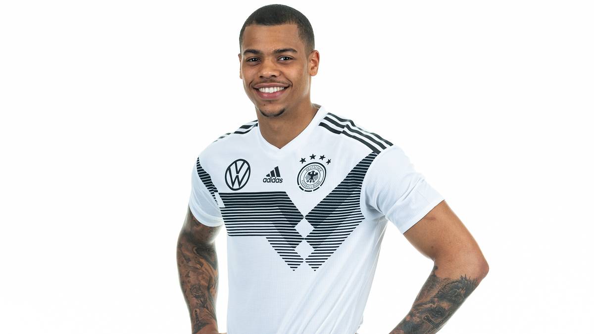 LUKAS NMECHA (ab 78.): Gut zehn Minuten vor Schluss zog Kuntz‘ seine letzte Offensivoption. Der erst 20-Jährige von Manchester City legte Waldschmidt prompt eine Riesenchance auf - für die Wende reichte es nicht mehr. SPORT1-Note: 3,5