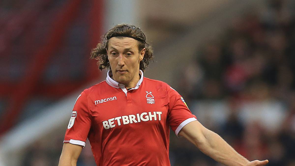 MICHAEL HEFELE (Nottingham Forest): Der Innenverteidiger ist bereits seit zweieinhalb Jahren auf der Insel zugegen. Im Sommer verschlug es Hefele von Huddersfield Town zu Nottingham. In der Championship absolvierte der ehemalige Kapitän von Dynamo Dresden neun Partien