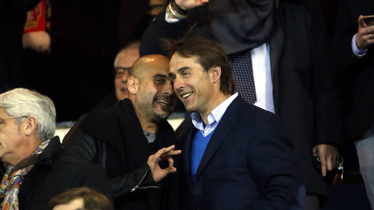 Pep Guardiola vom FC Bayern München bei Spiel Atletico Madrid gegen Bayer Leverkusen mit Julen Lopetegui (FC Porto)