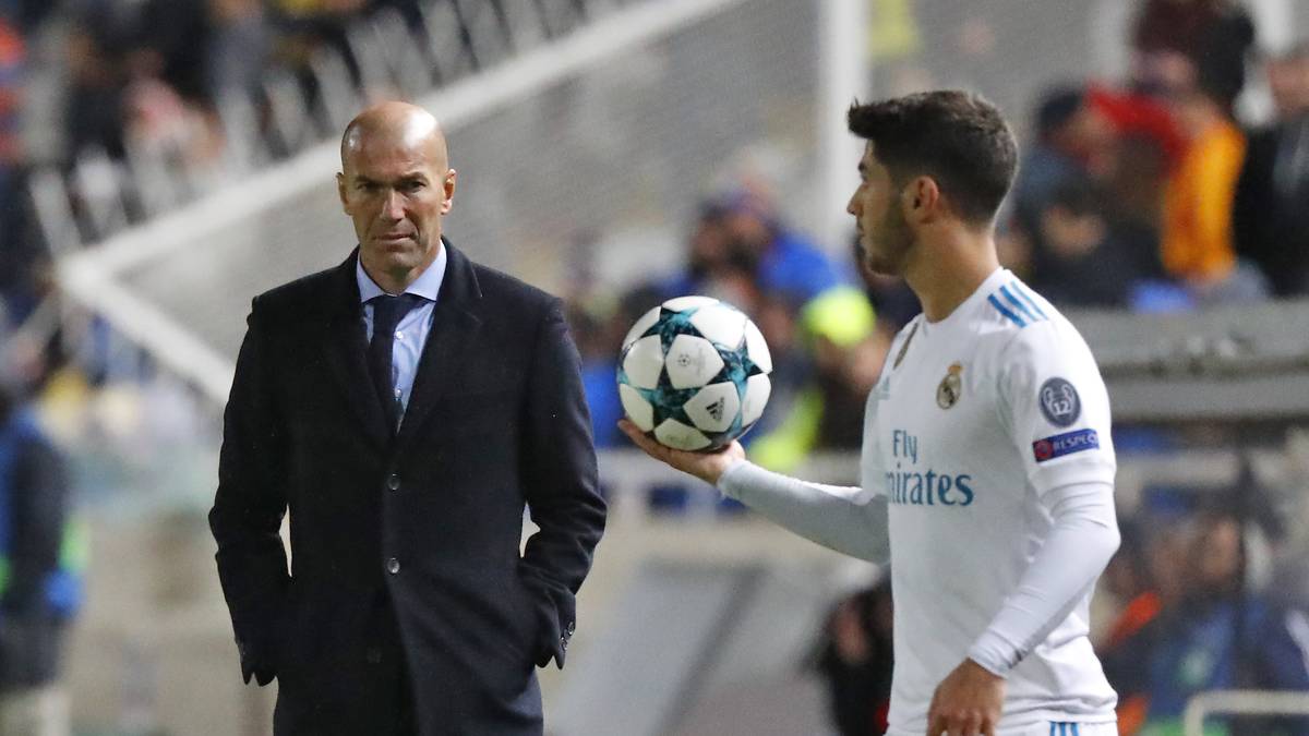 MARCO ASENSIO: Ihn dürfte die Rückkehr erfreuen. Unter Solari war der 23-Jährige nicht gesetzt, unter Zidane sah das anders aus. Asensio bezeichnete Zidane als sein Idol, der wiederum vom Spanier schwärmte: "Er hat alles"