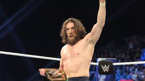 Daniel Bryan nahm bei WWE SmackDown Live AJ Styles den Titel ab