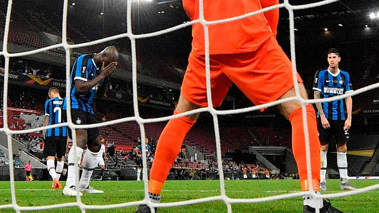 Lukaku schwänzt Siegerehrung