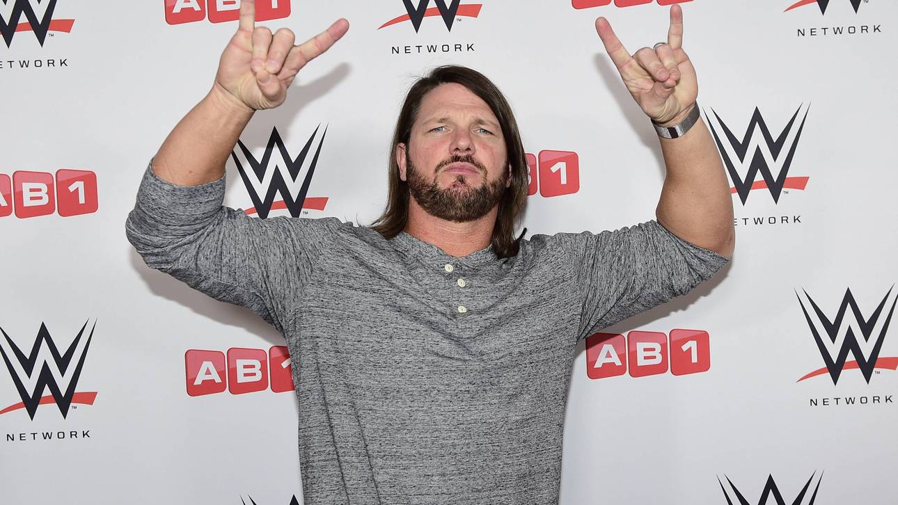 Multi-Millionen-Deal! WWE hält Topstar