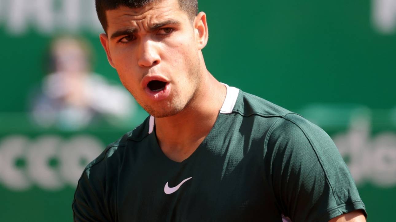 Sieg über Tsitsipas: Alcaraz erstmals in den Top 10