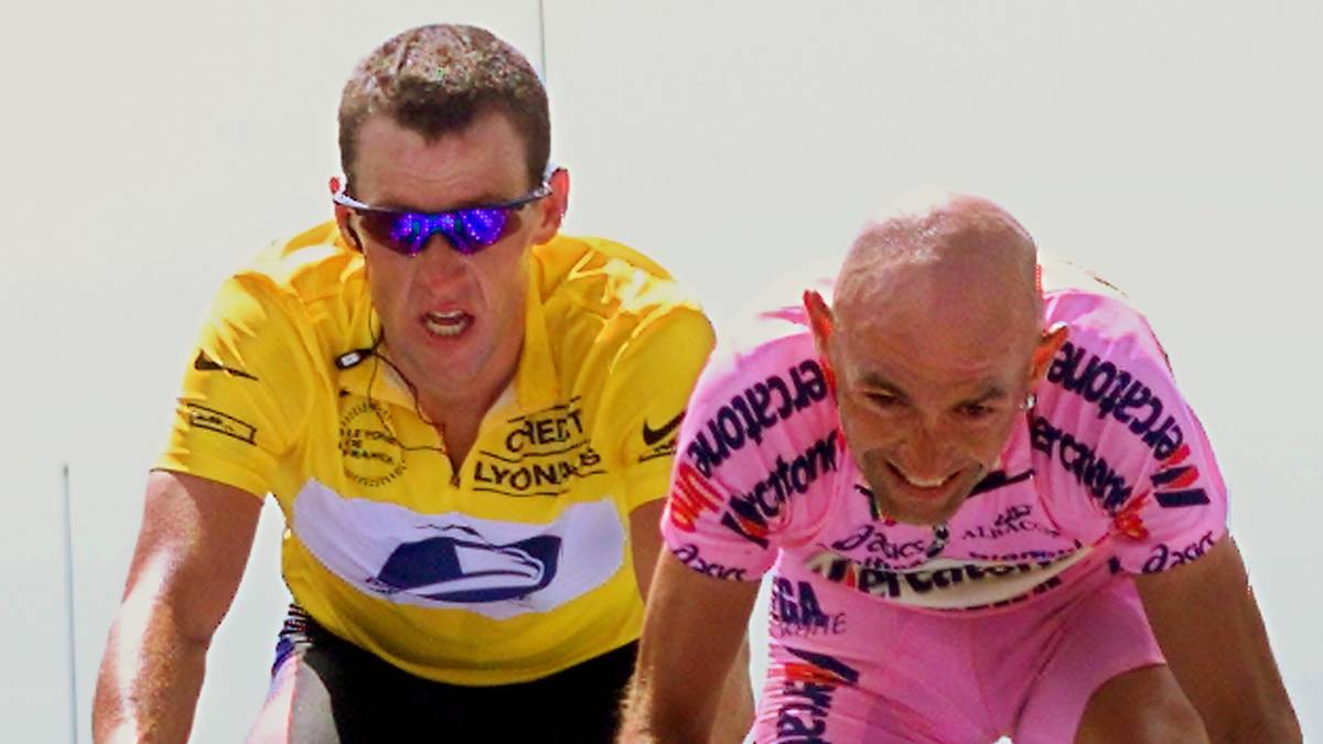 Marco Pantani siegte bei der Tour de France 2000 am Mont Ventoux vor Lance Armstrong